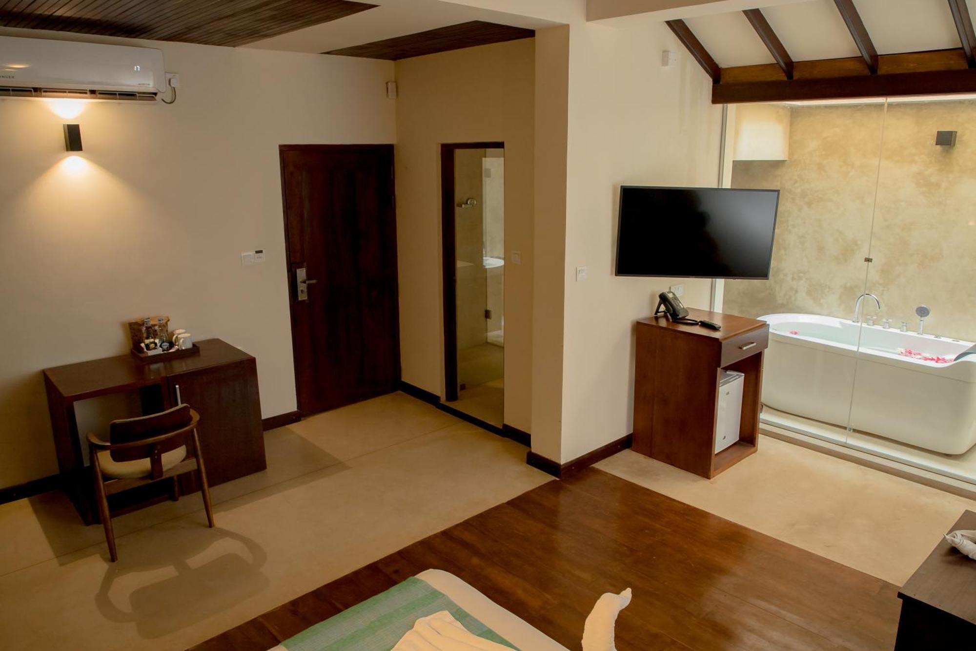 Seahorse Hotel & Spa Negombo Exterior foto