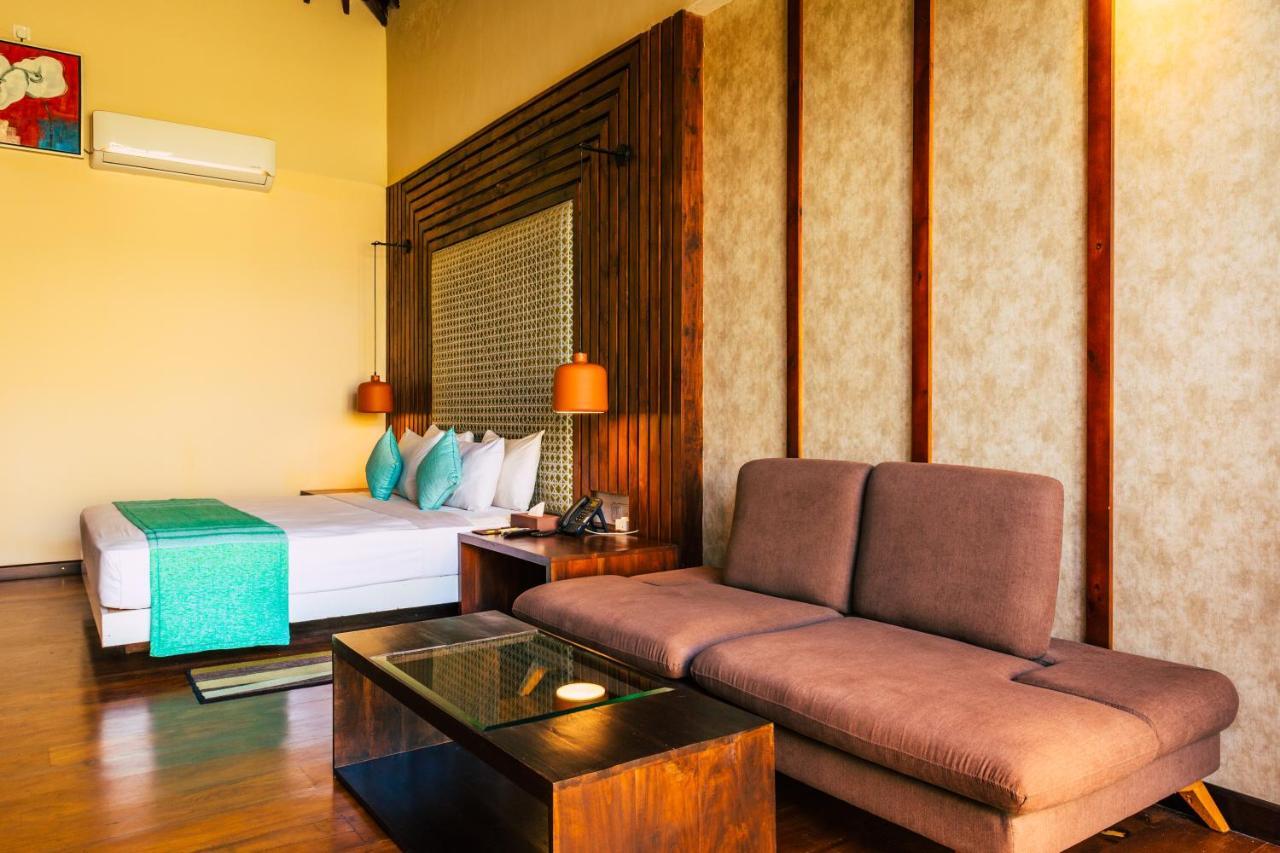 Seahorse Hotel & Spa Negombo Exterior foto